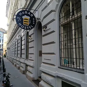 κάντε κράτηση εδώ